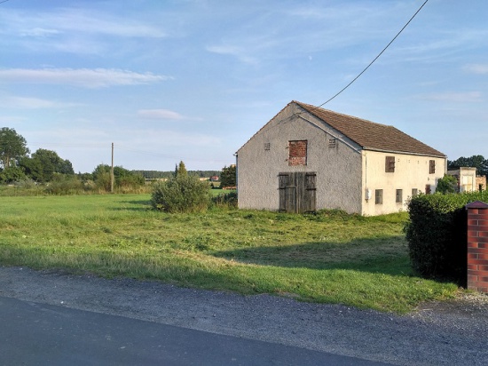 Bieniów, sprzedam lokal użytkowy 150m2 + działka