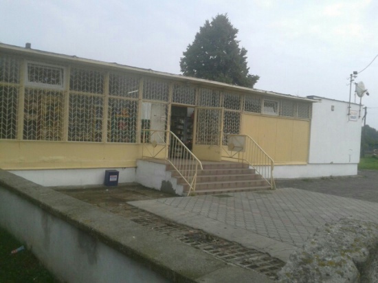 Sprzedam lokal handlowy