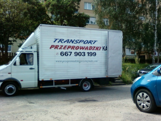 Transport przeprowadzki kraj europa plus ekipa